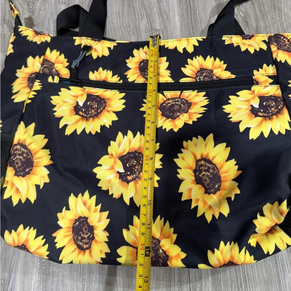 Black sunflower tote w tons of pockets - Picture 7 of 8